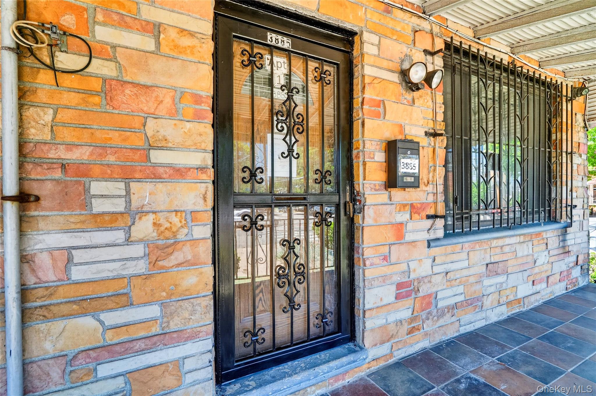 3885 Paulding Avenue – For Sale photo 15