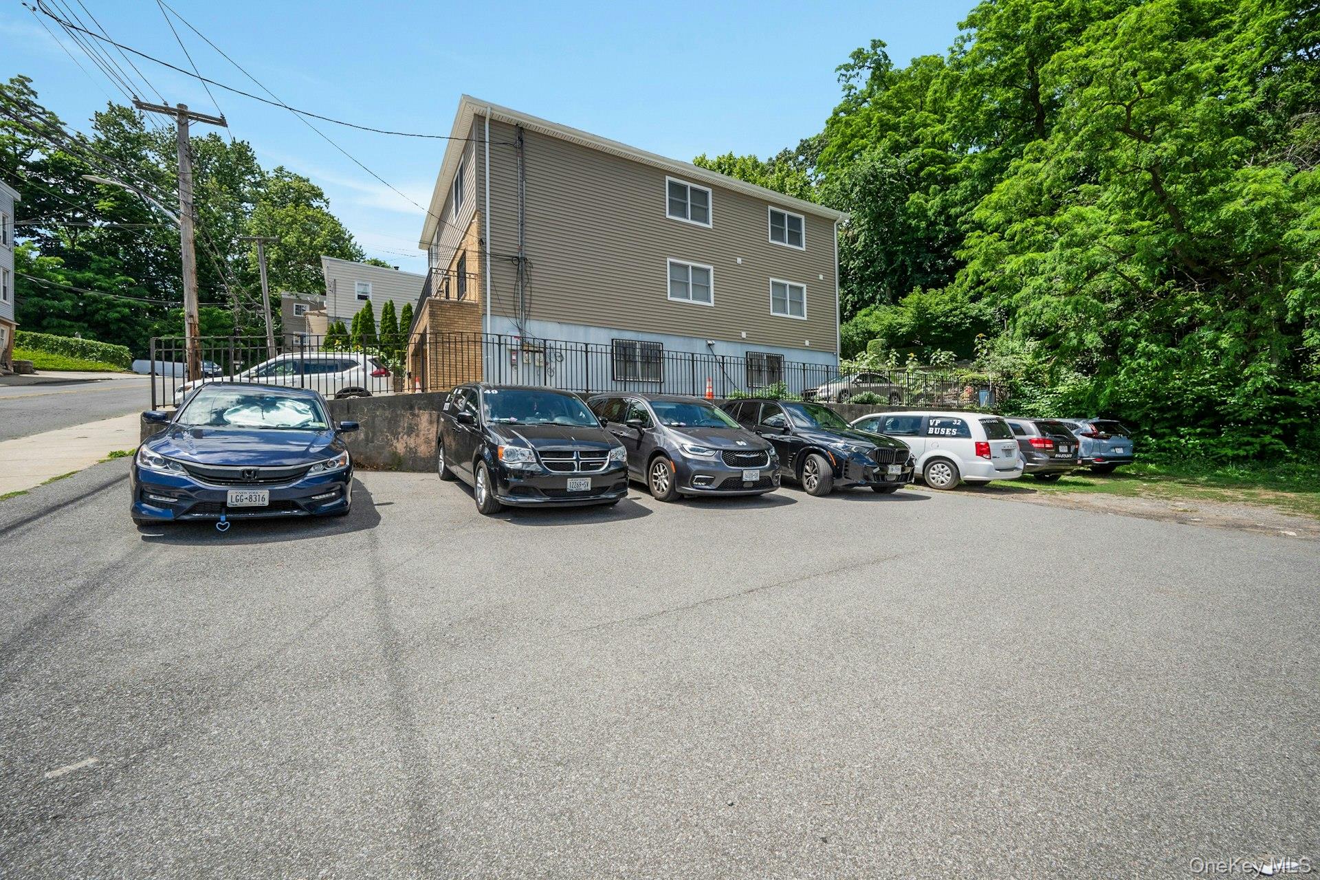 5 Montague Street – For Rent photo 16