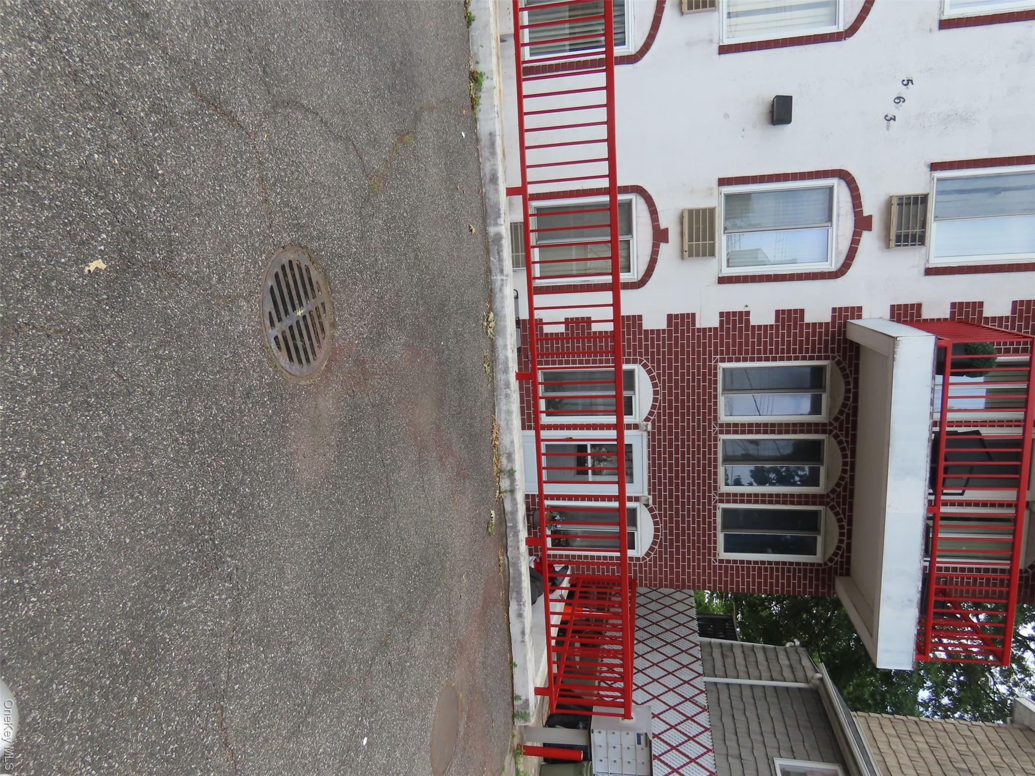 563 Ellsworth Avenue, Unit 3 photo 11