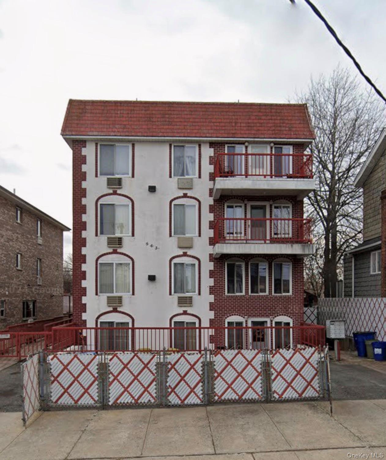563 Ellsworth Avenue, Unit 3