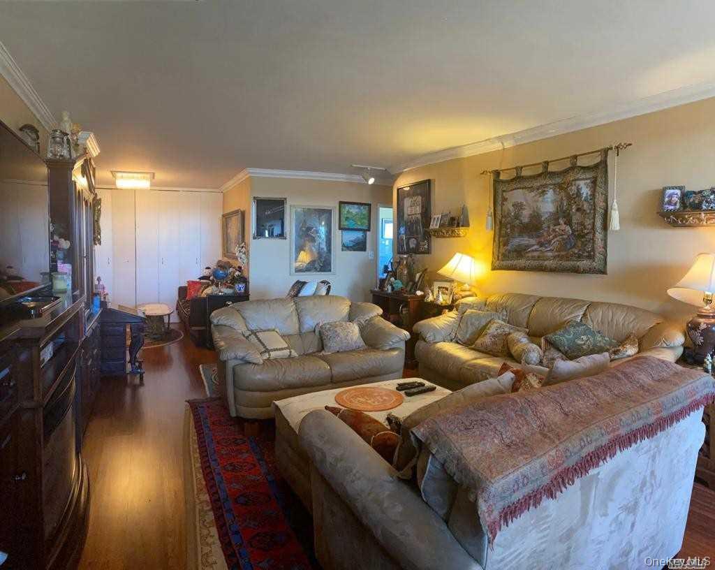 61-20 Grand Central Parkway, Unit C 705 photo 6