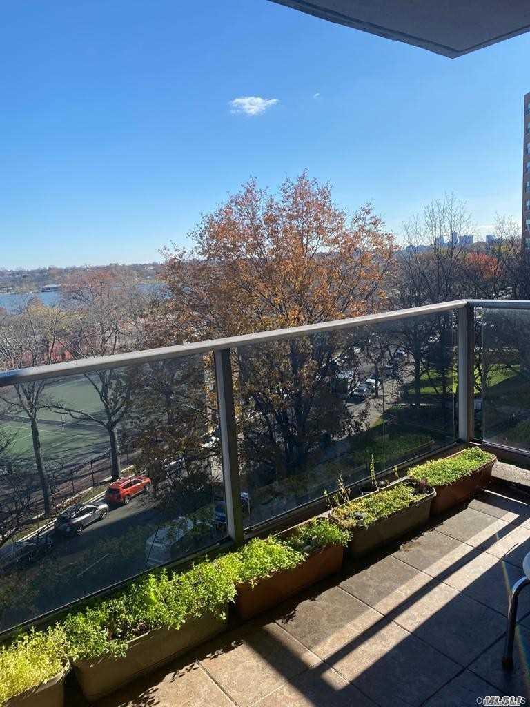 61-20 Grand Central Parkway, Unit C 705 photo 17