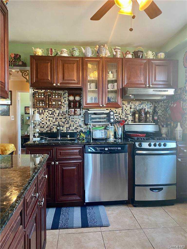 61-20 Grand Central Parkway, Unit C 705 photo 13