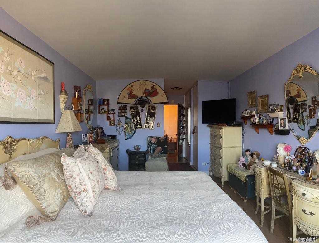 61-20 Grand Central Parkway, Unit C 705 photo 19