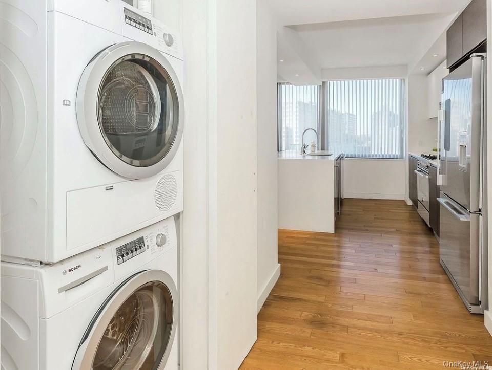 39-16 Prince Street, Unit 8E photo 10