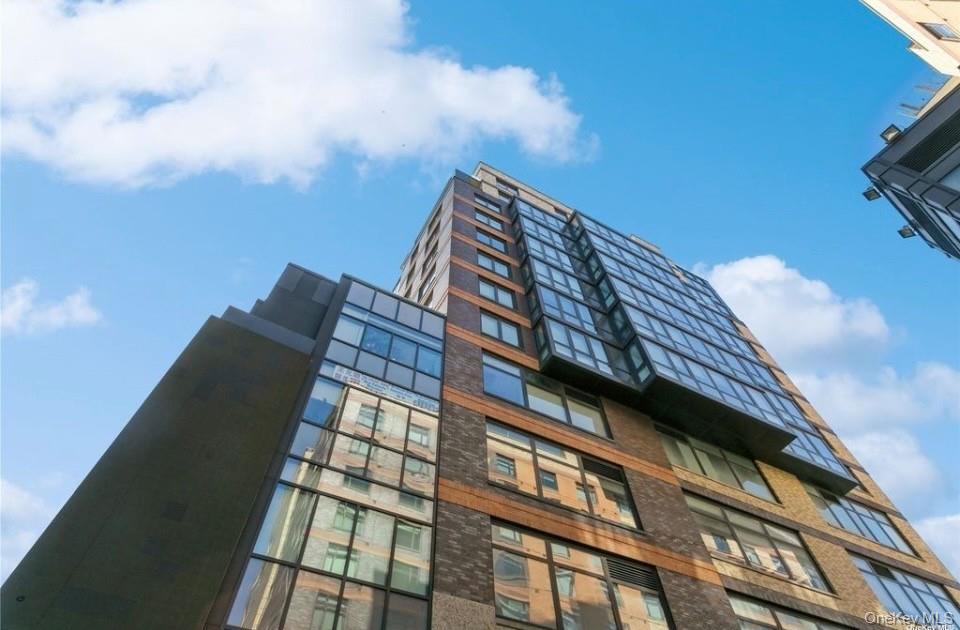 39-16 Prince Street, Unit 8E photo 2