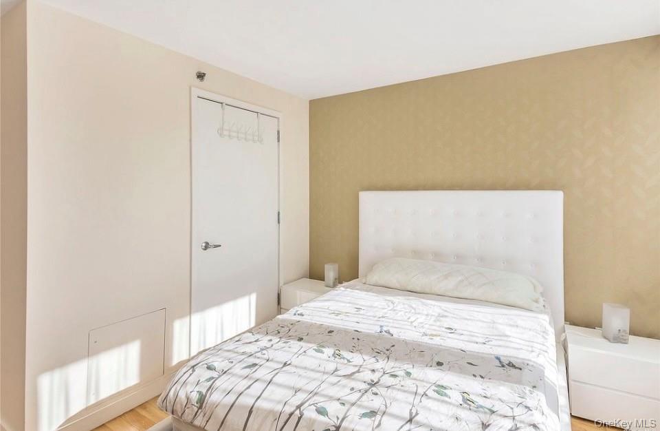 39-16 Prince Street, Unit 8E photo 12