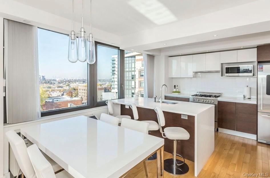39-16 Prince Street, Unit 8E photo 7