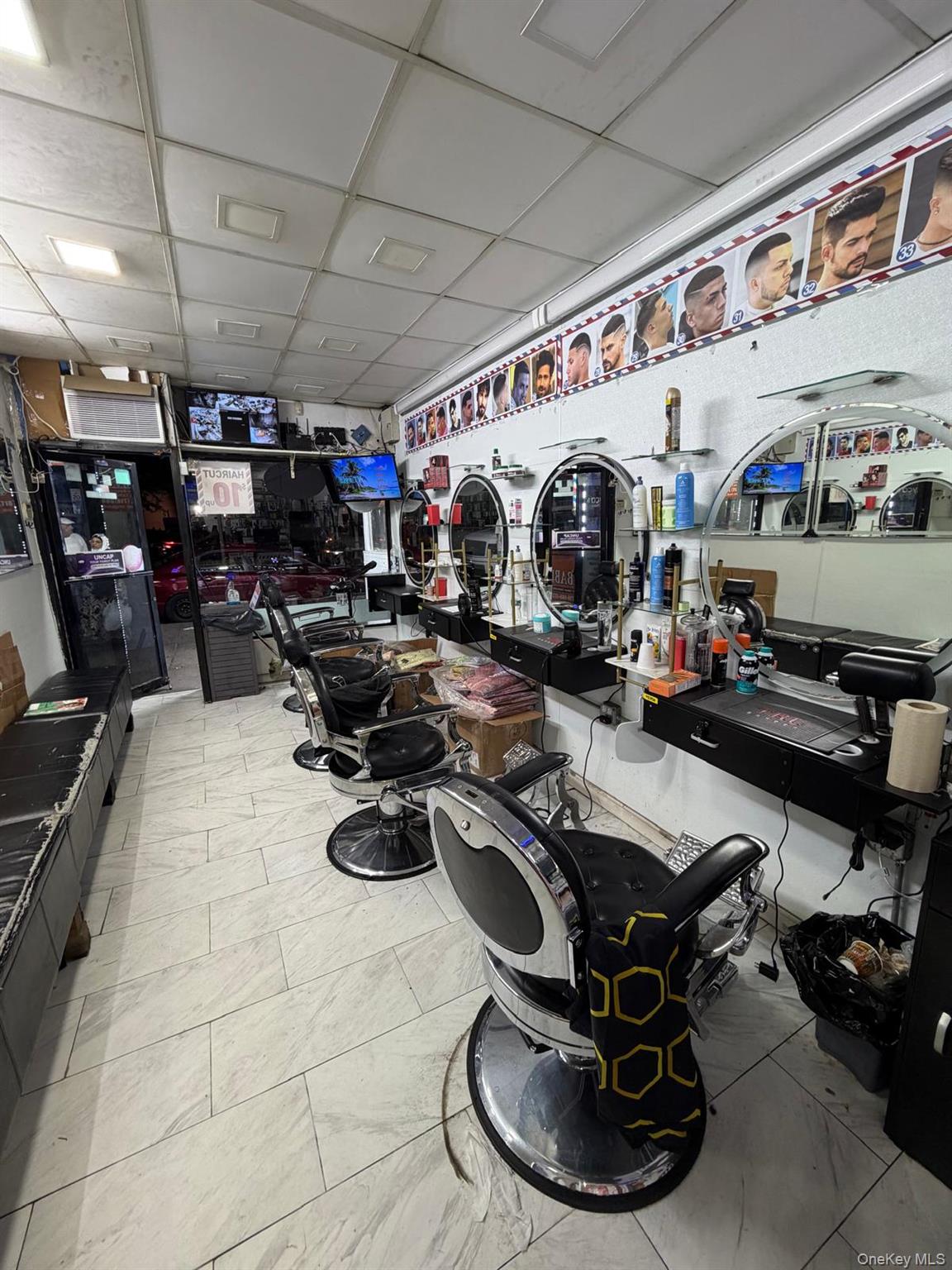 70-62 Broadway – For Rent photo 3