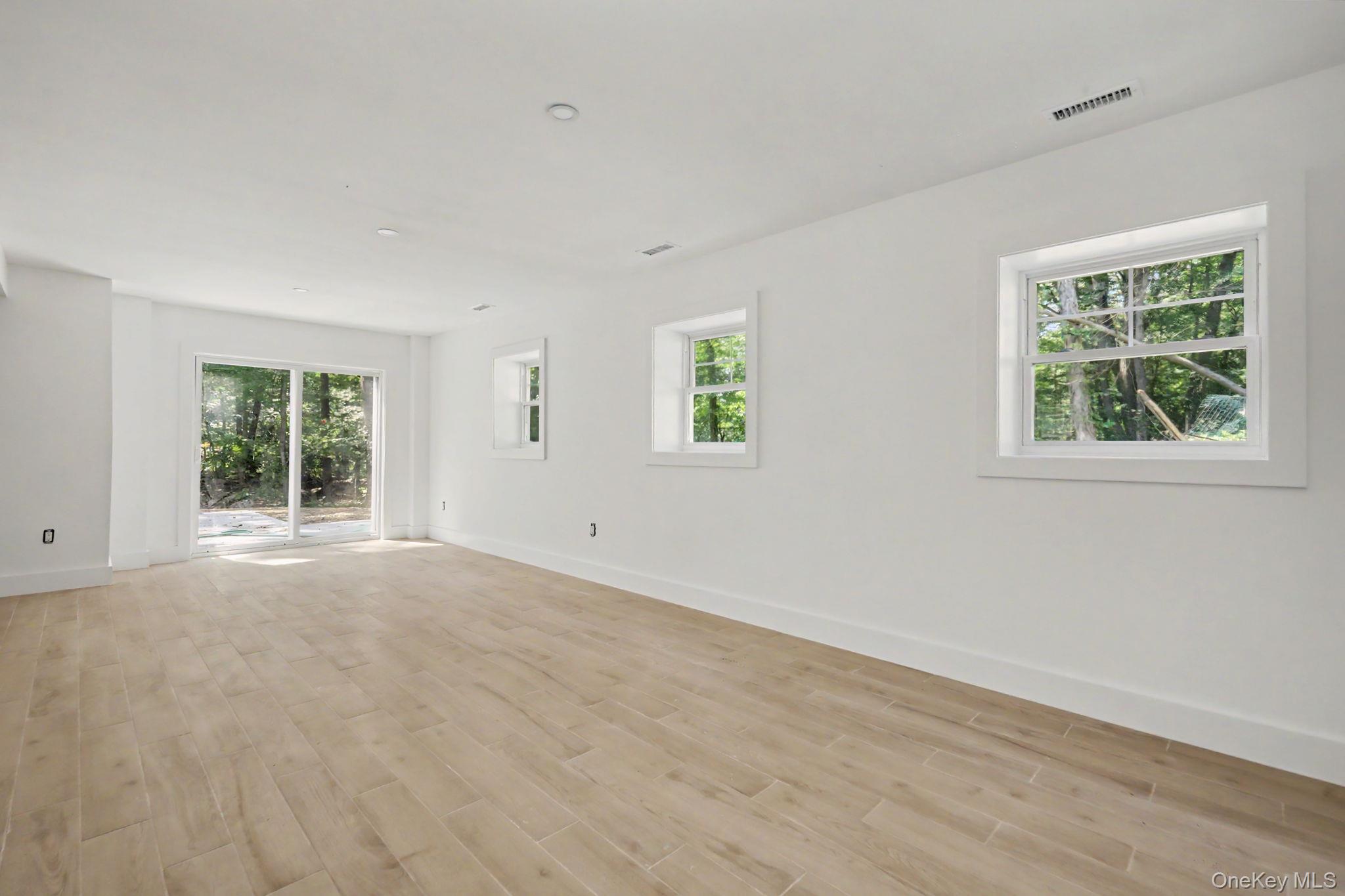 18 Laurel Road – For Sale photo 30