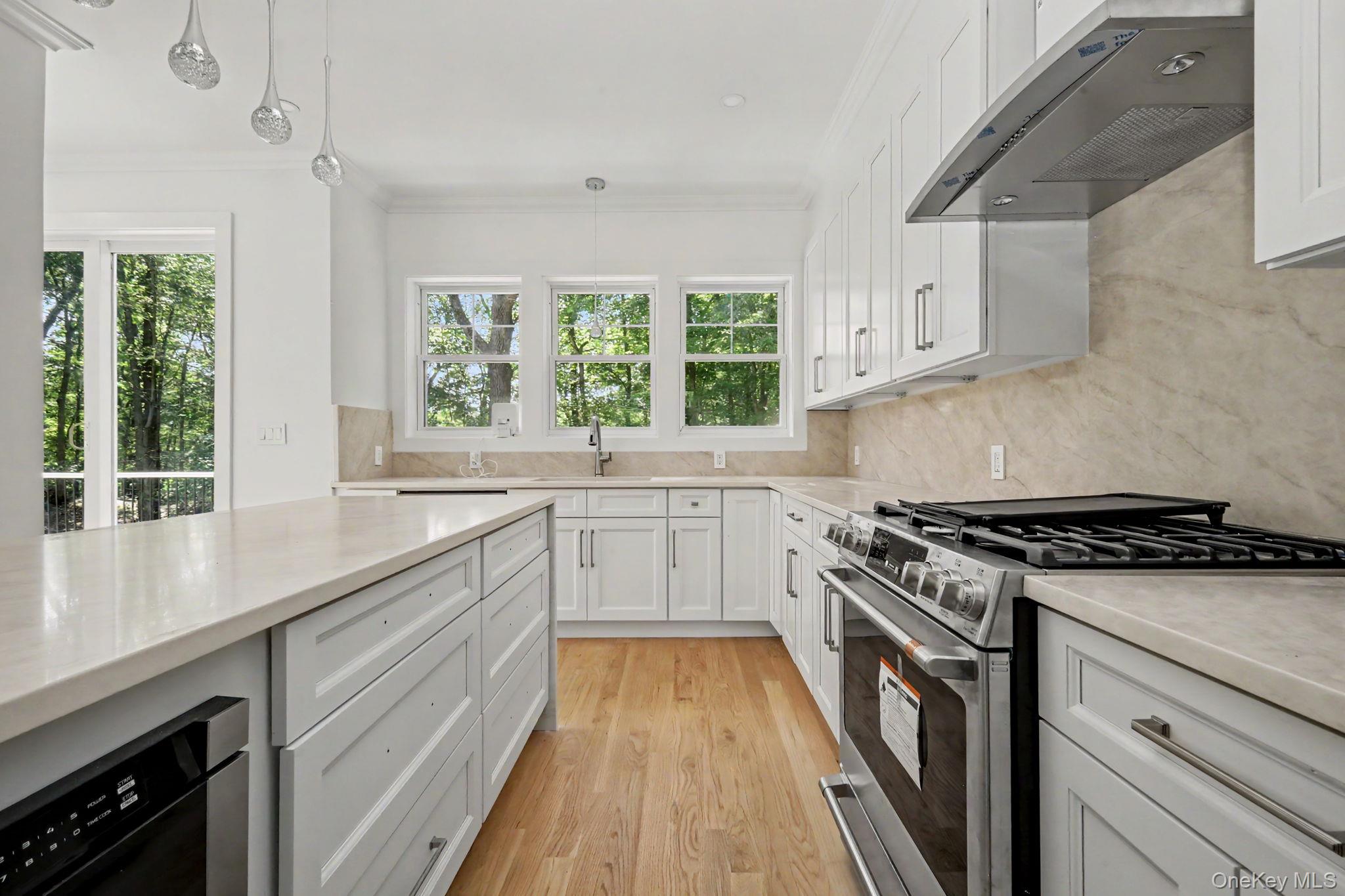18 Laurel Road – For Sale photo 16