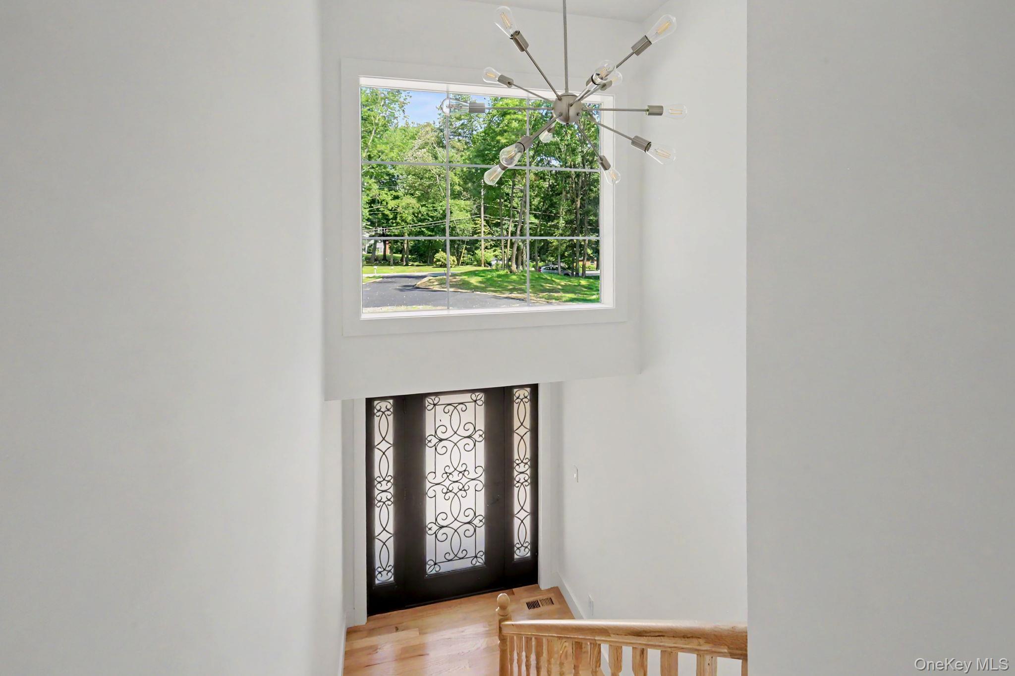 18 Laurel Road – For Sale photo 4