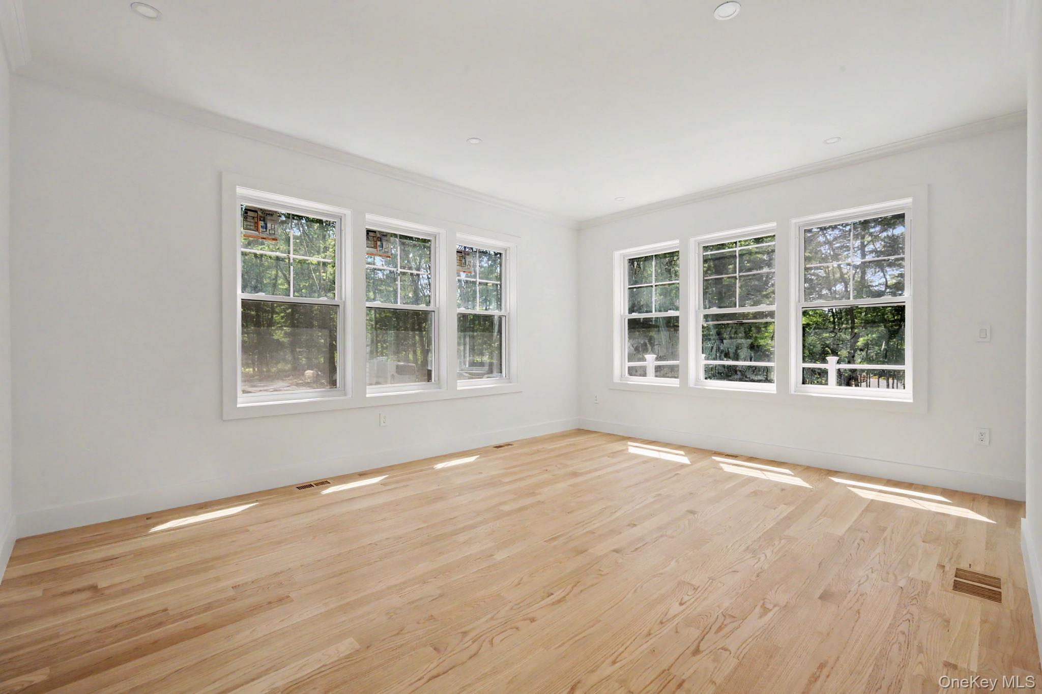 18 Laurel Road – For Sale photo 5