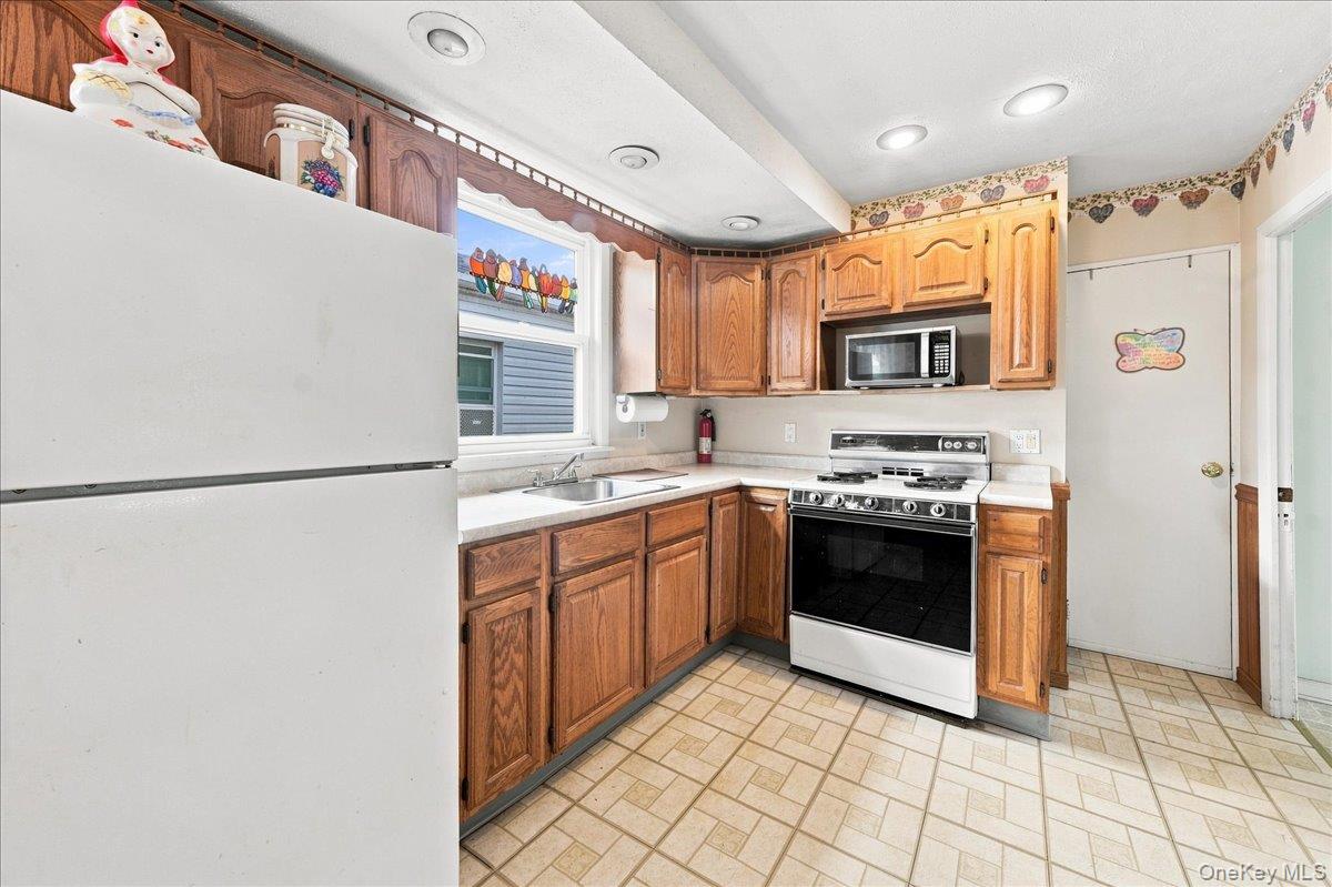 24 A Edgewater Park, Unit 24A photo 7