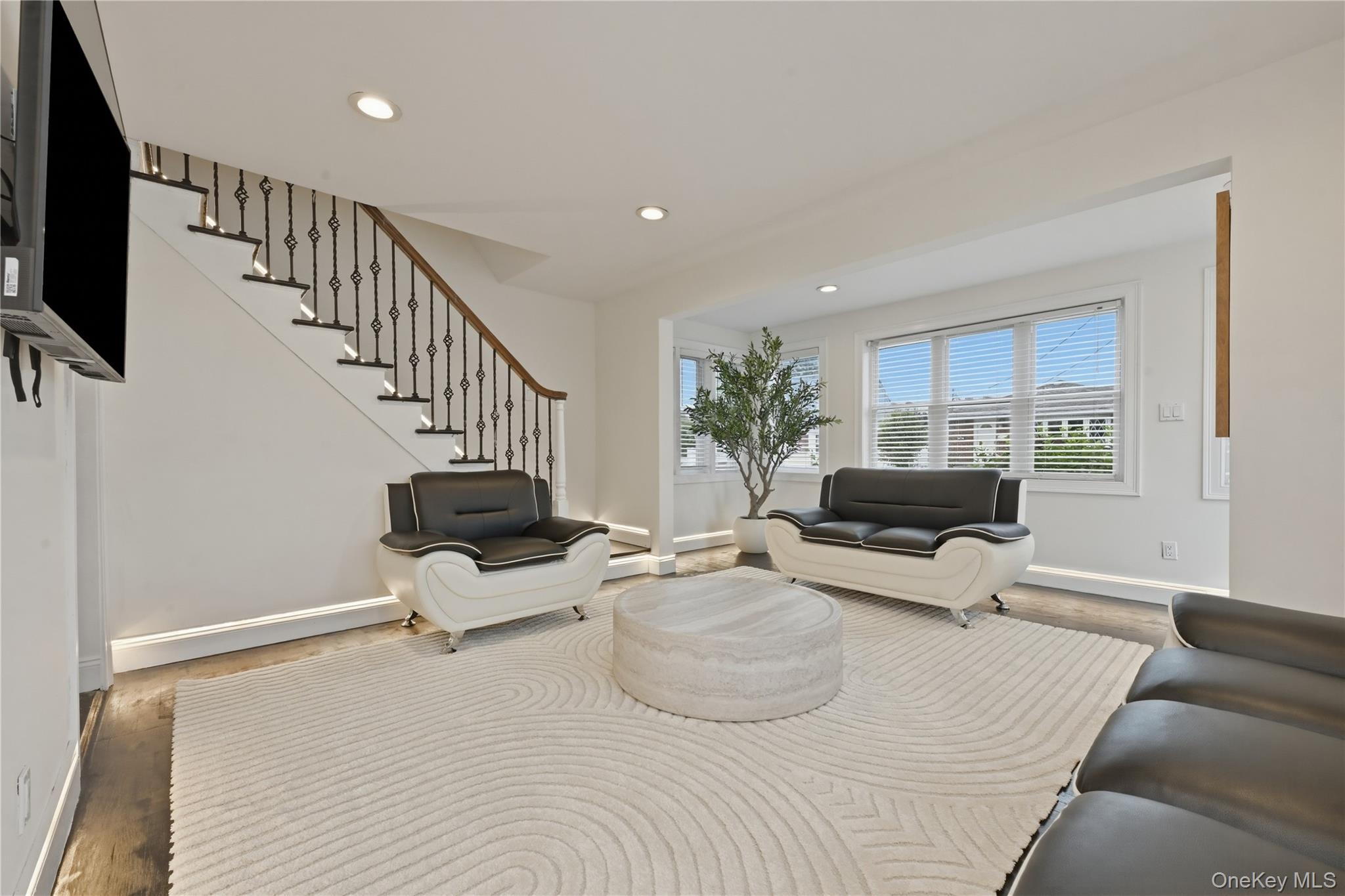 6 Prospect Street – For Sale photo 4