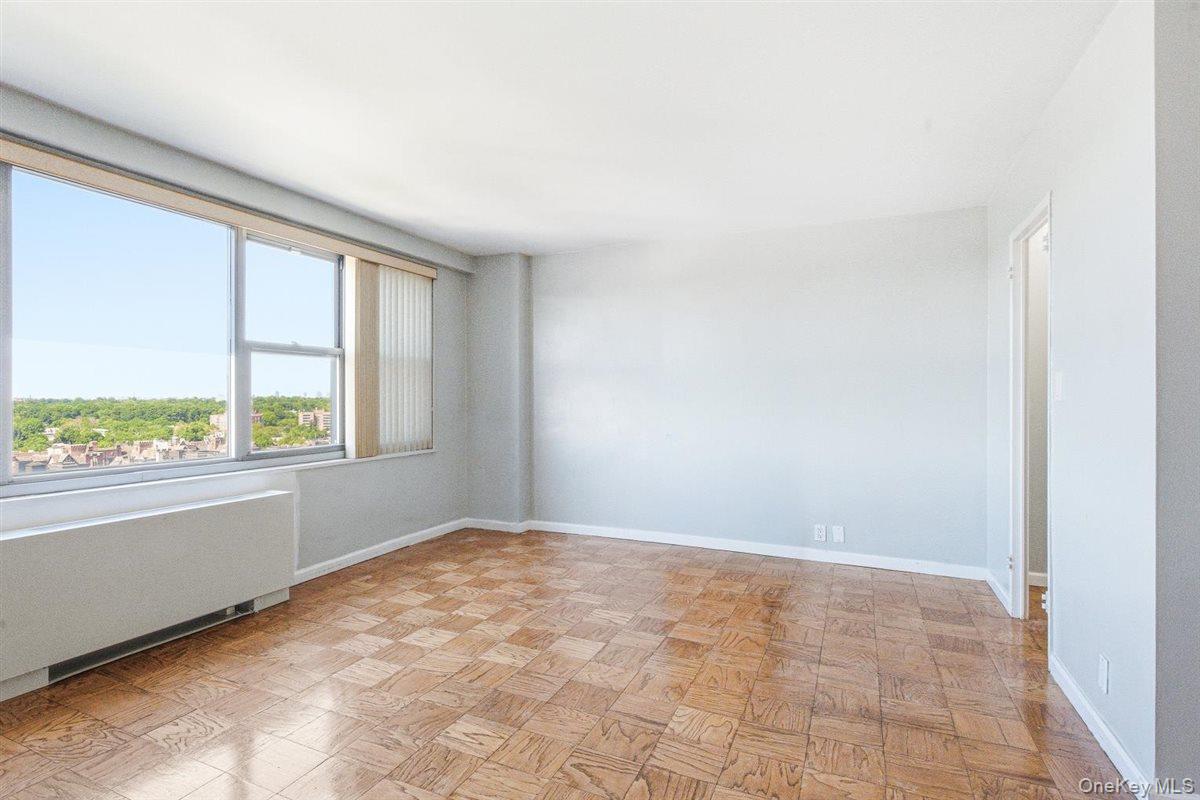 70-25 Yellowstone Boulevard, Unit 15P photo 10