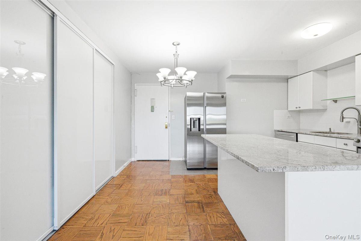 70-25 Yellowstone Boulevard, Unit 15P photo 6