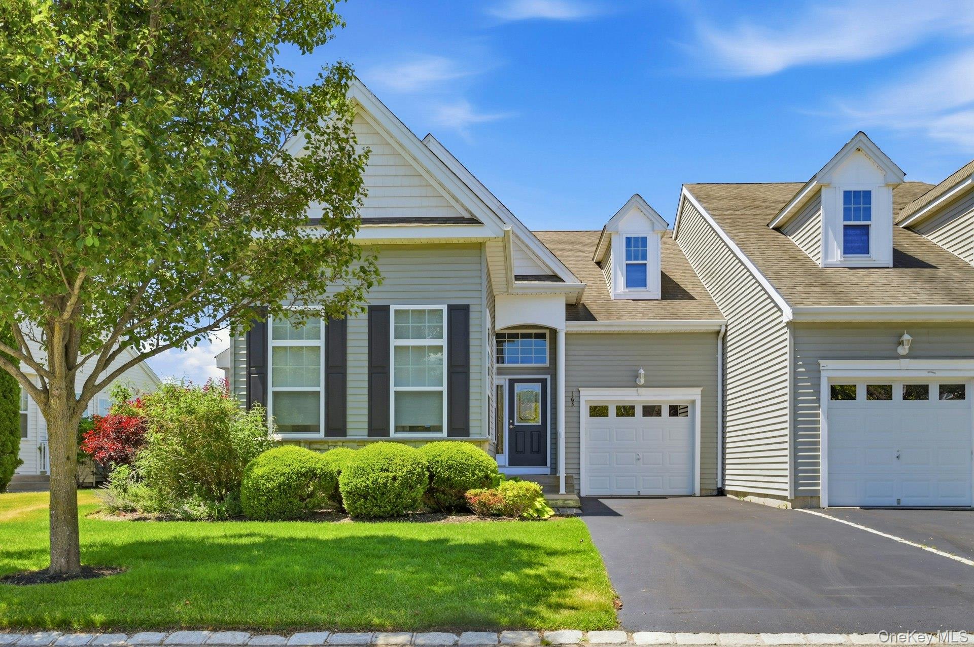 163 AUGUSTA Drive, Unit 163 photo 6