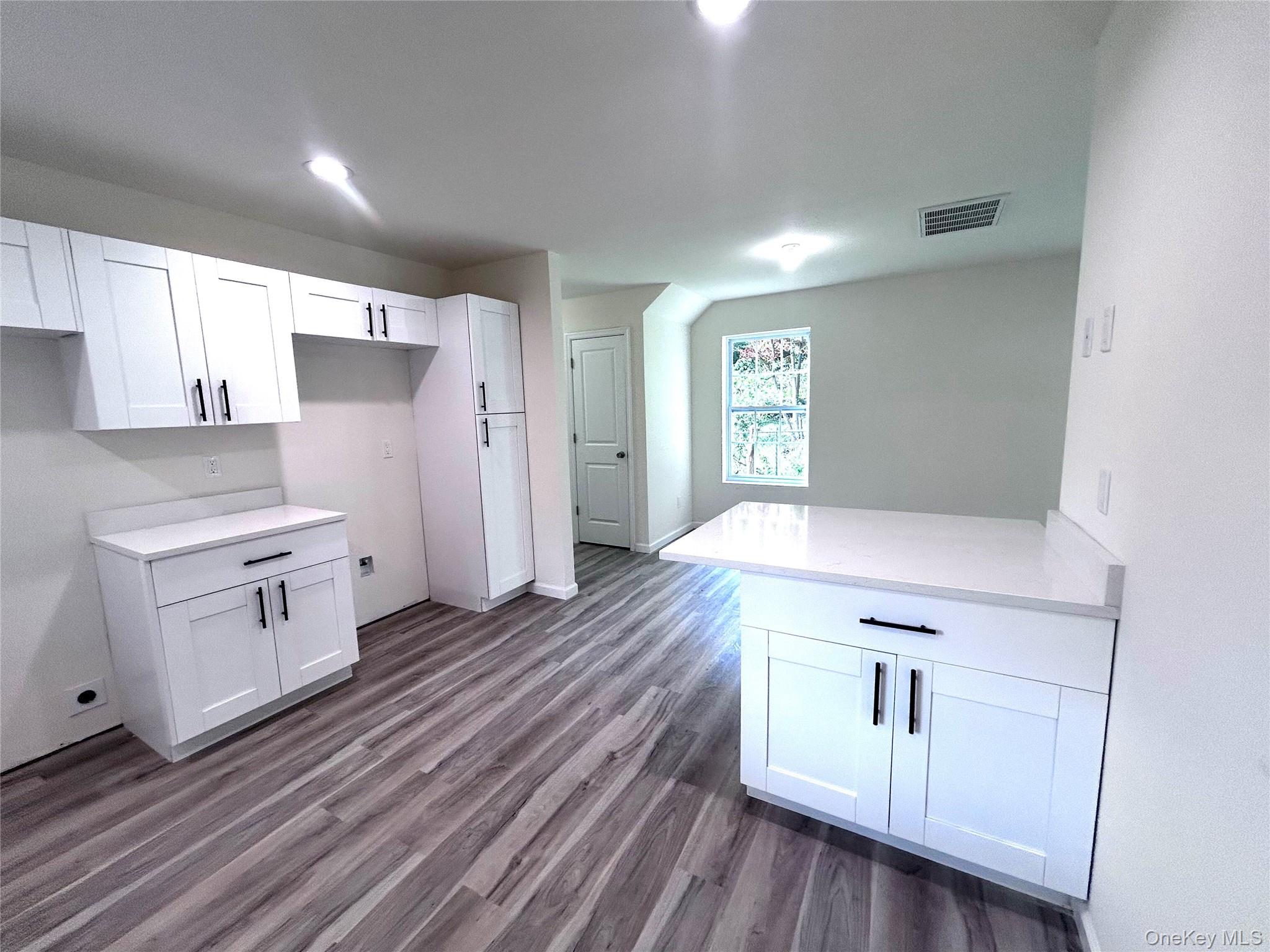 7 Highview Avenue – For Sale photo 8