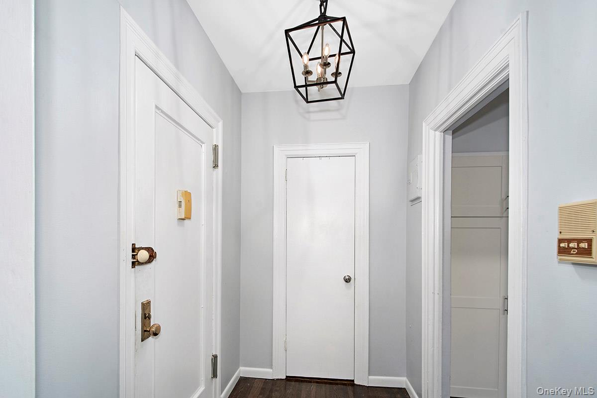 472 Gramatan Avenue, Unit DD3 photo 6