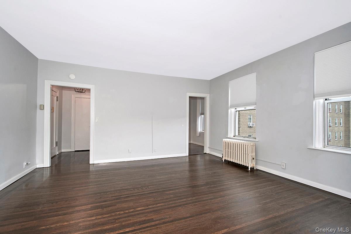 472 Gramatan Avenue, Unit DD3 photo 8