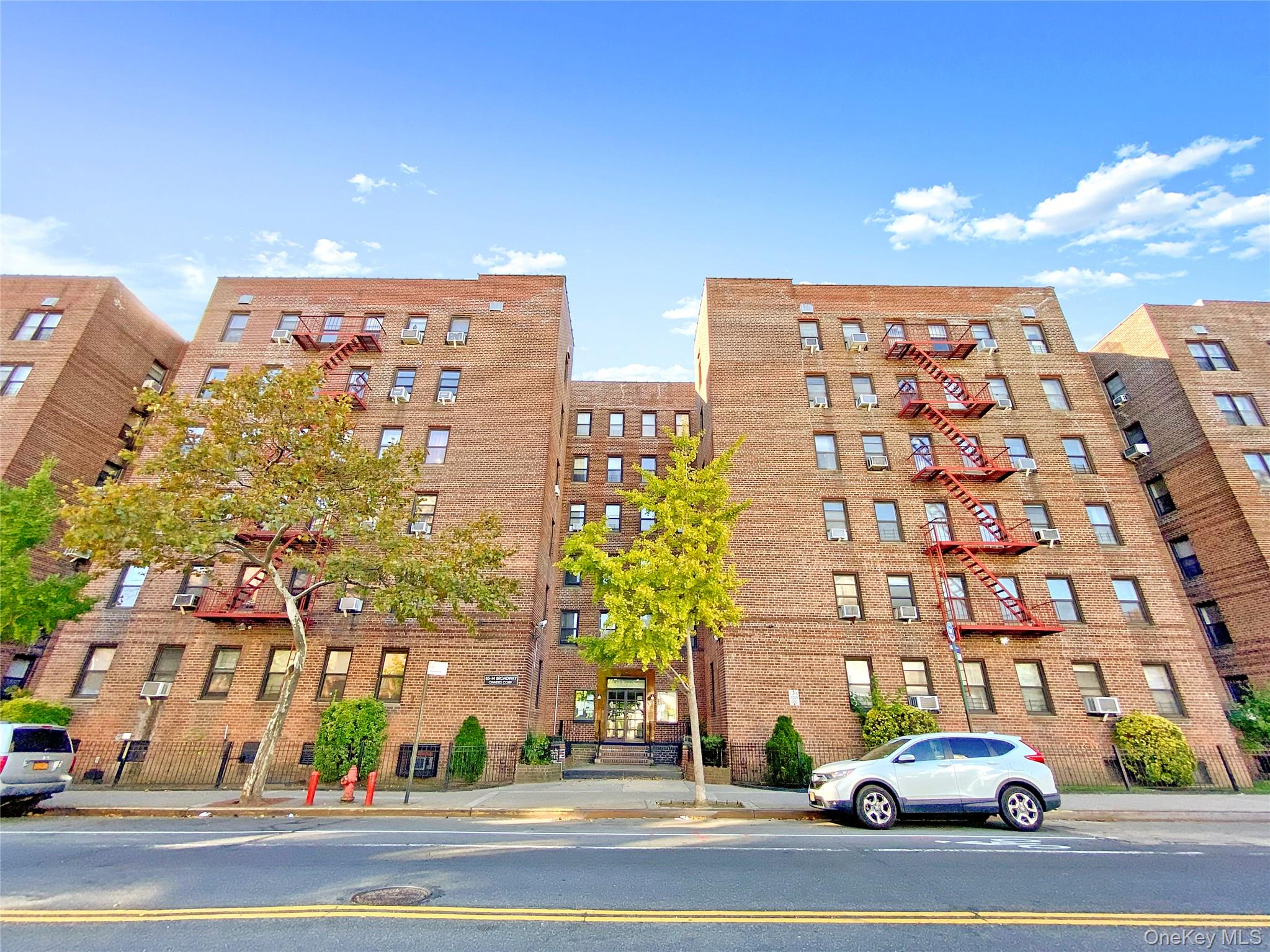 85-14 Broadway, Unit 1K photo 11