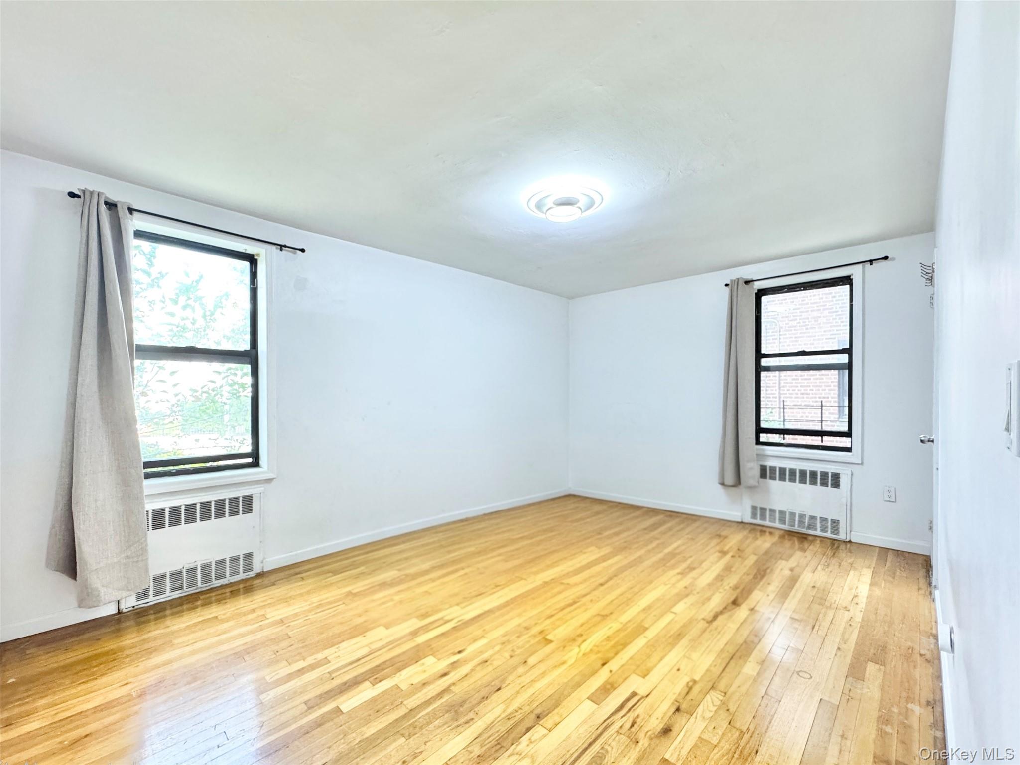 85-14 Broadway, Unit 1K photo 10