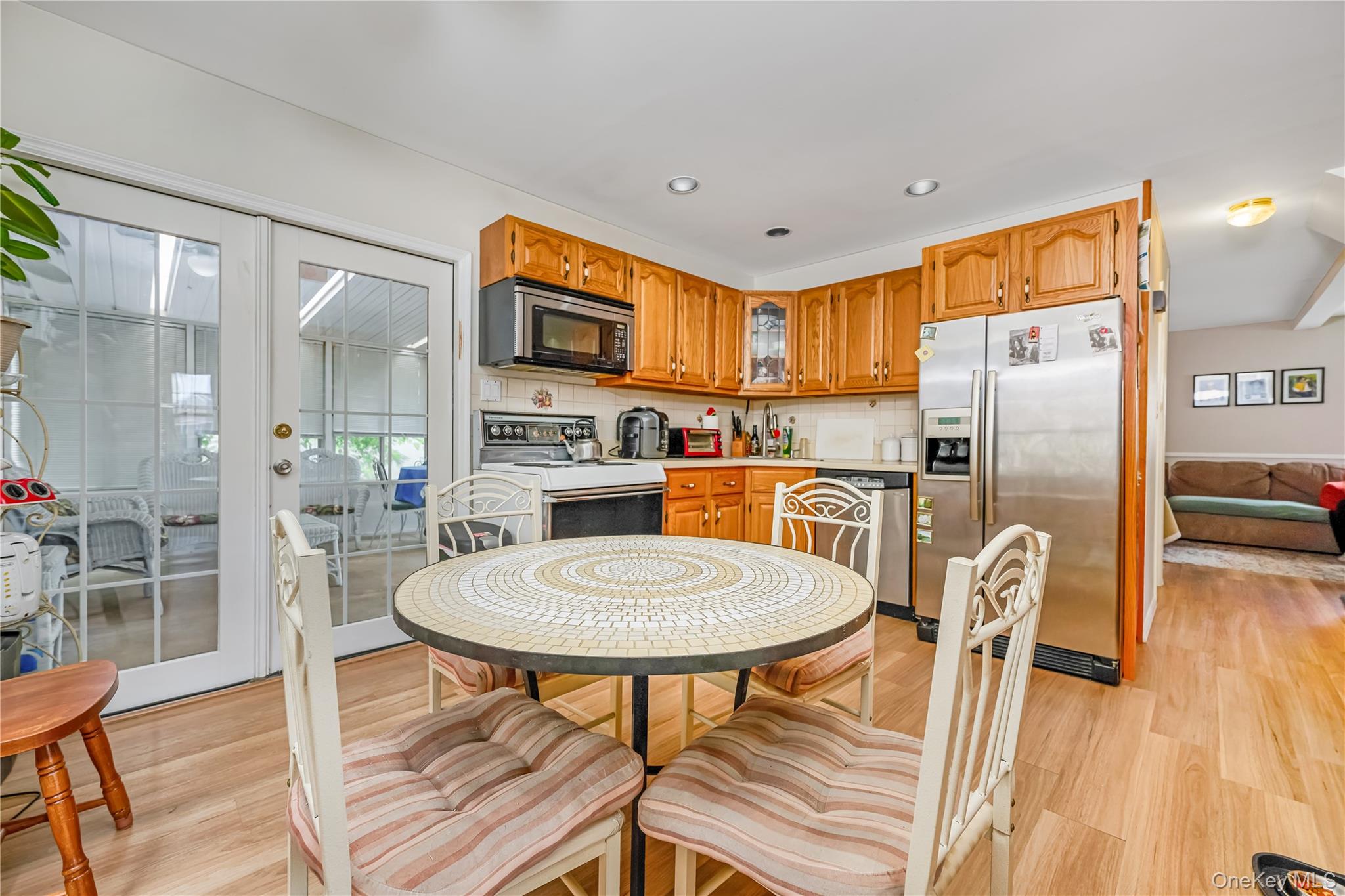 407 Sheridan Boulevard – For Sale photo 8