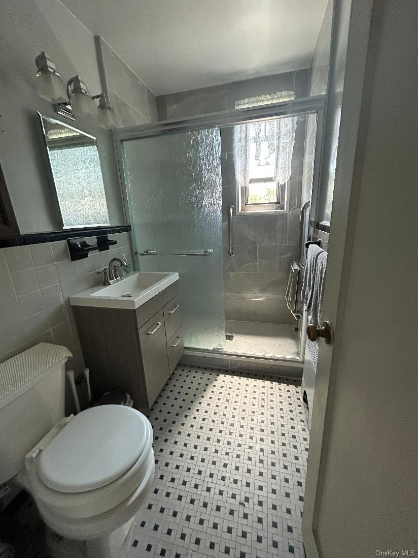 158 06 Cross Island Parkway, Unit 6-2 photo 7