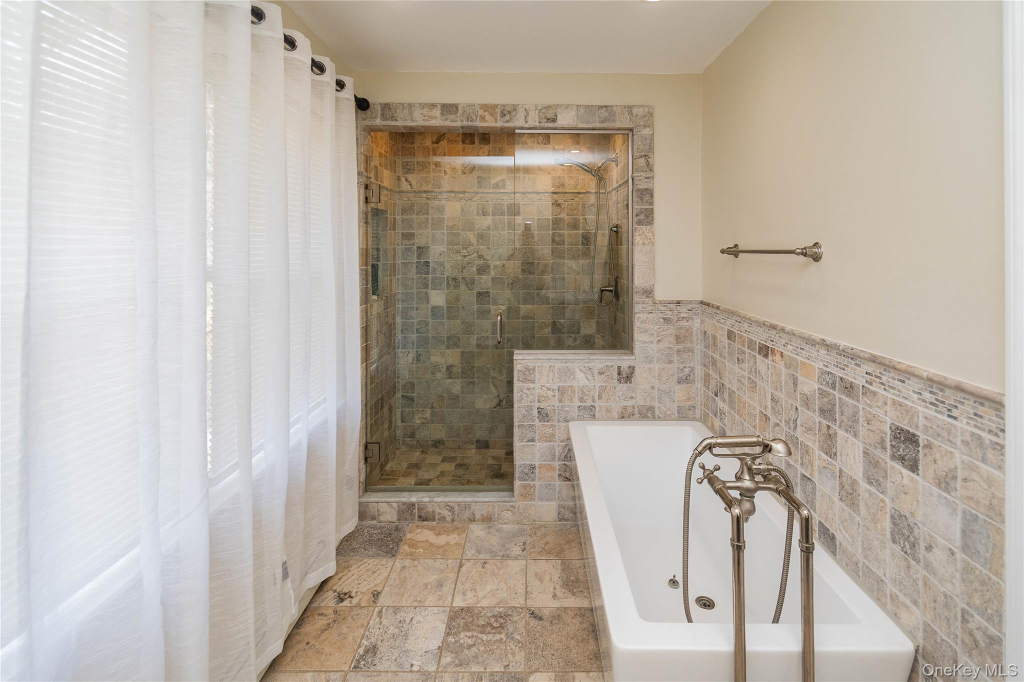 63 SOUTH Road – For Sale photo 17
