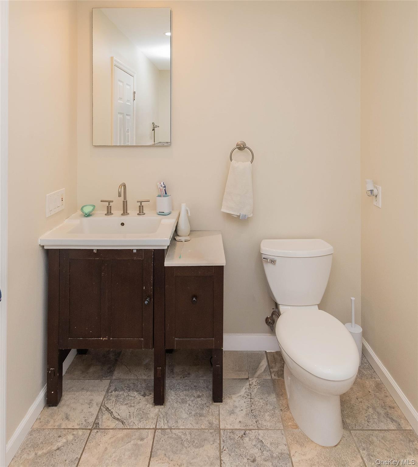 63 SOUTH Road – For Sale photo 20