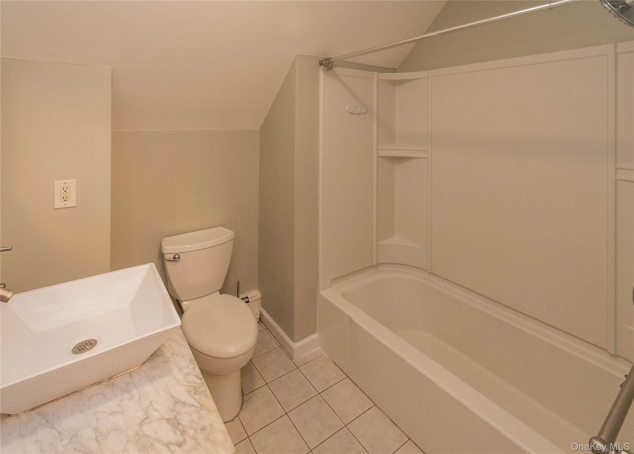 63 SOUTH Road – For Sale photo 27