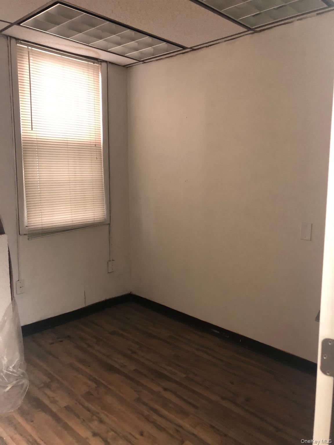7407 Myrtle Avenue – For Rent photo 9