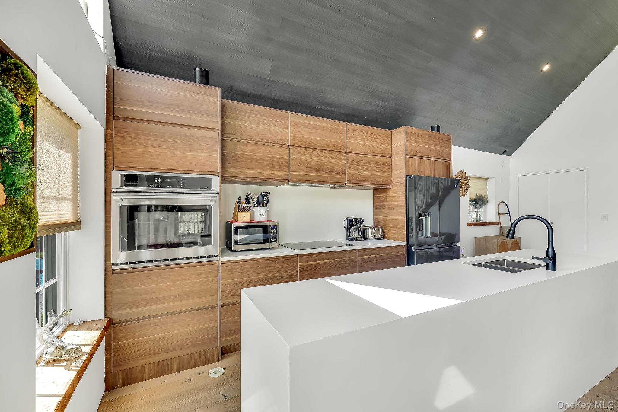 103 Breezy Hill Road, Unit 1 photo 12