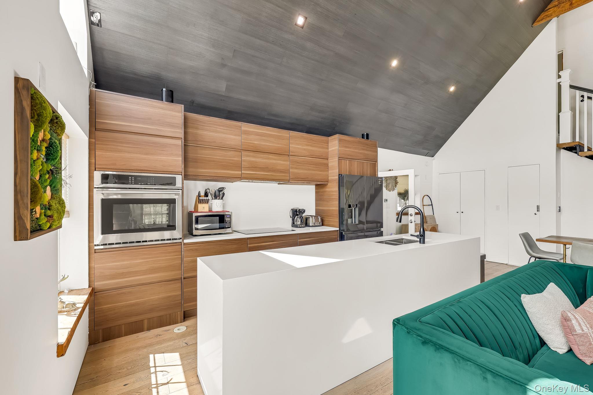 103 Breezy Hill Road, Unit 1 photo 17