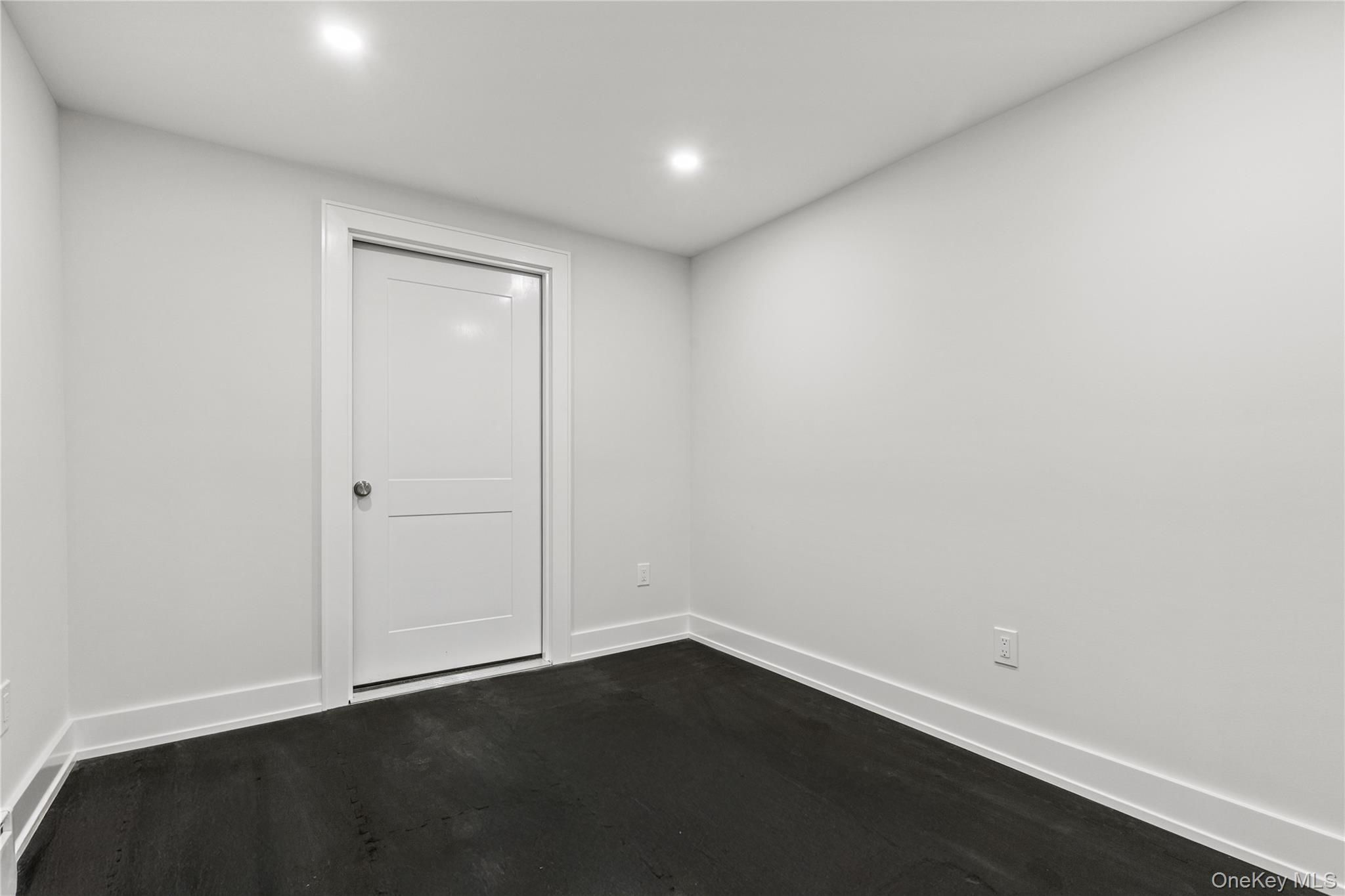 86 A Maple Avenue – For Rent photo 24
