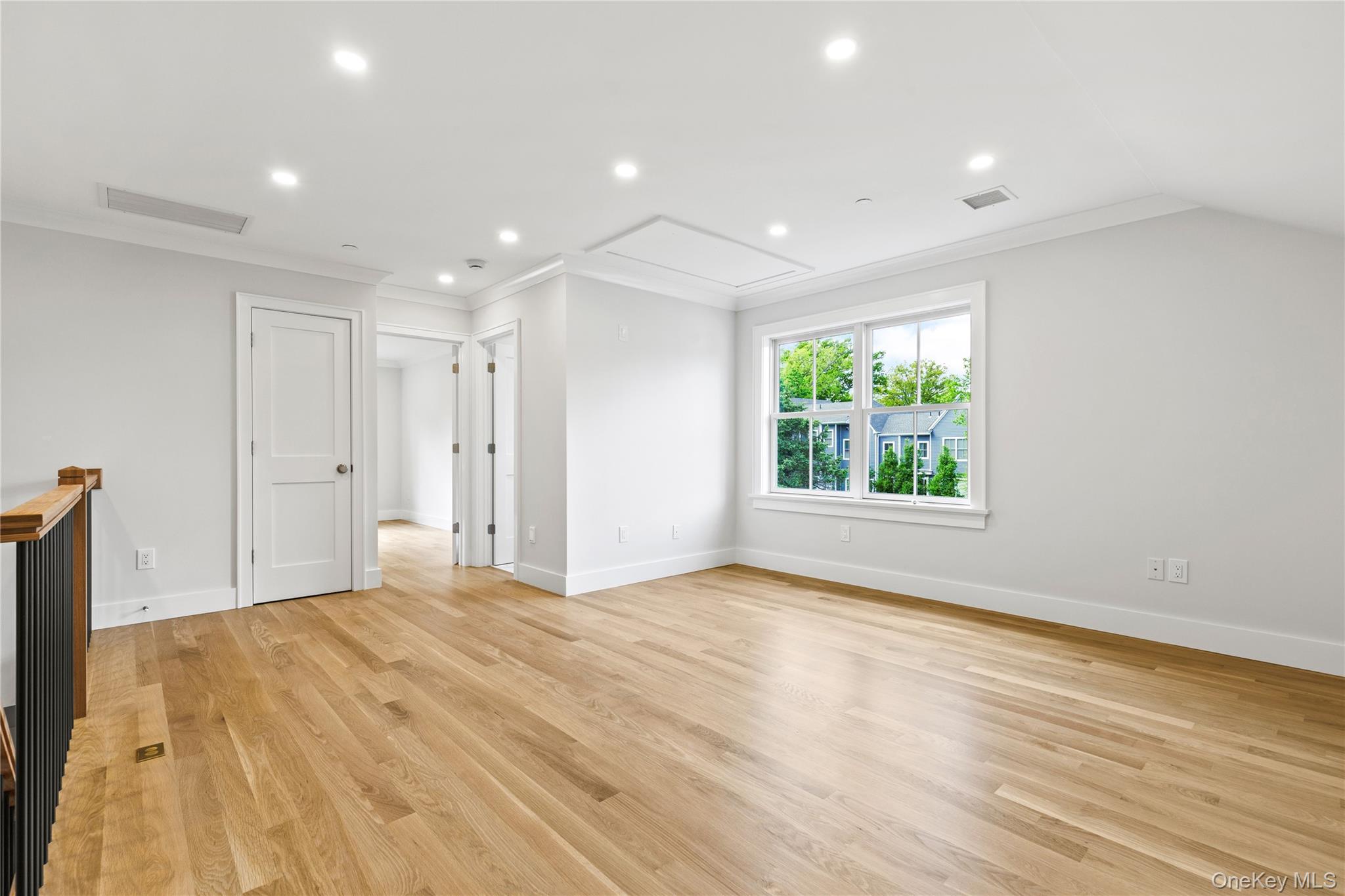 86 A Maple Avenue – For Rent photo 16