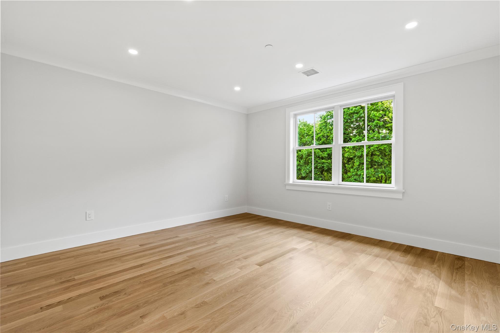 86 B Maple Avenue – For Rent photo 18