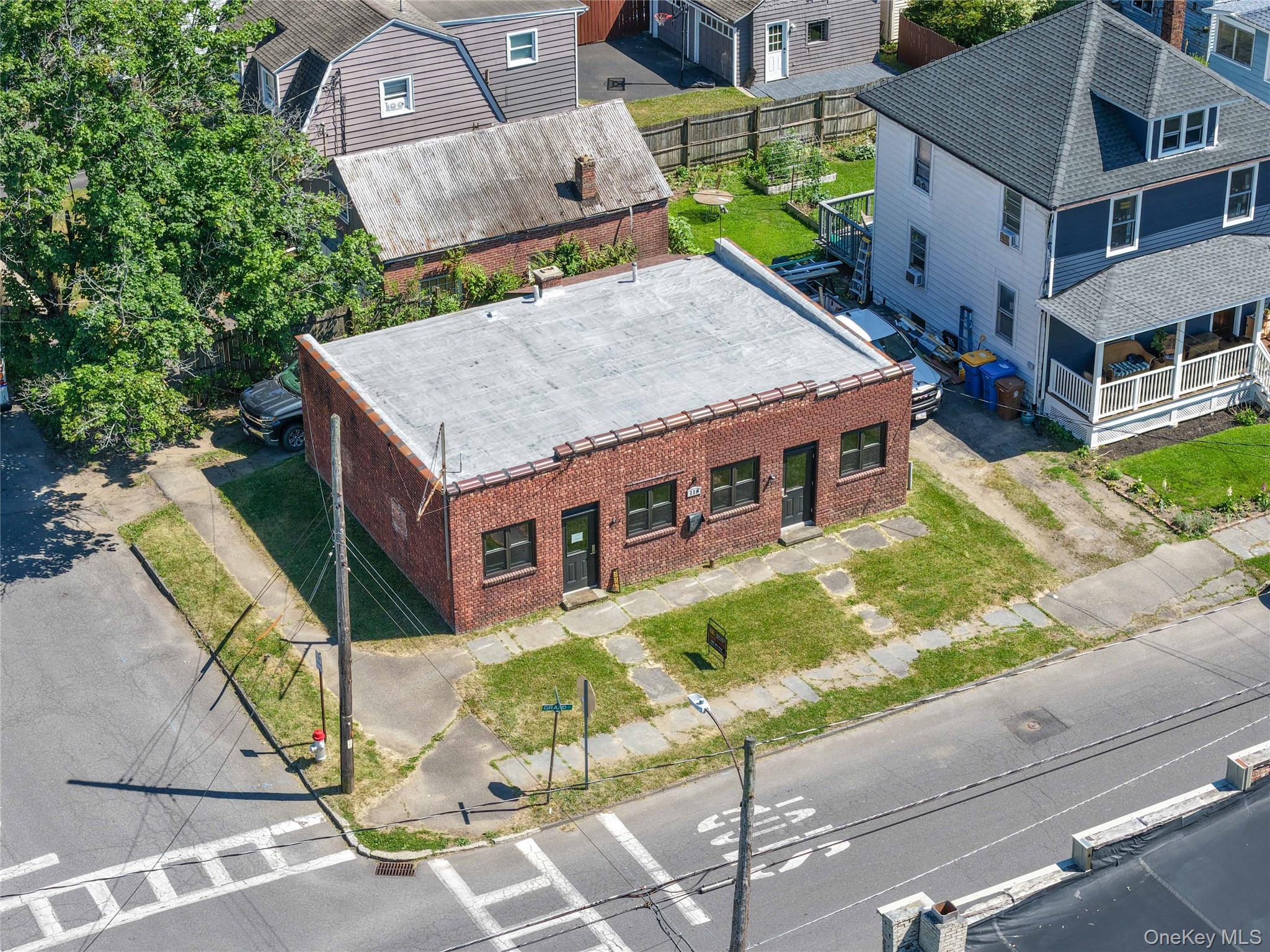 118 Grand Street – For Sale photo 2