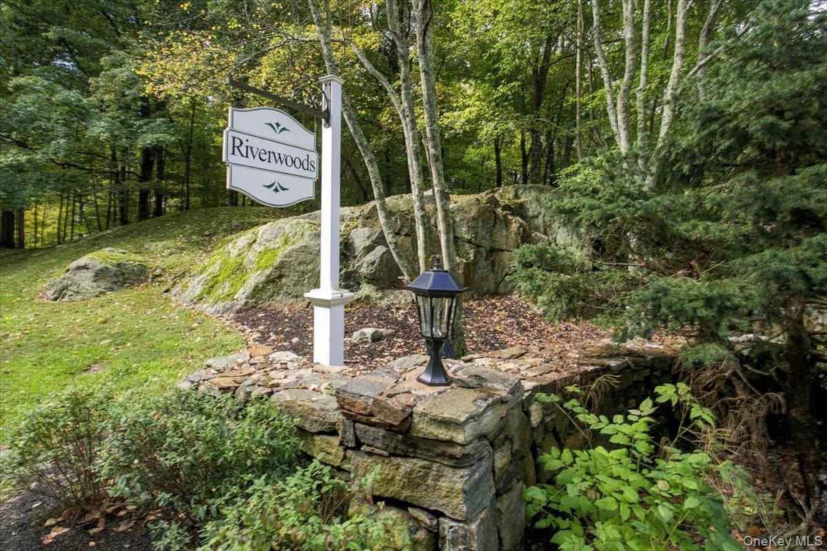 34 Old Town Crossing – For Sale photo 34