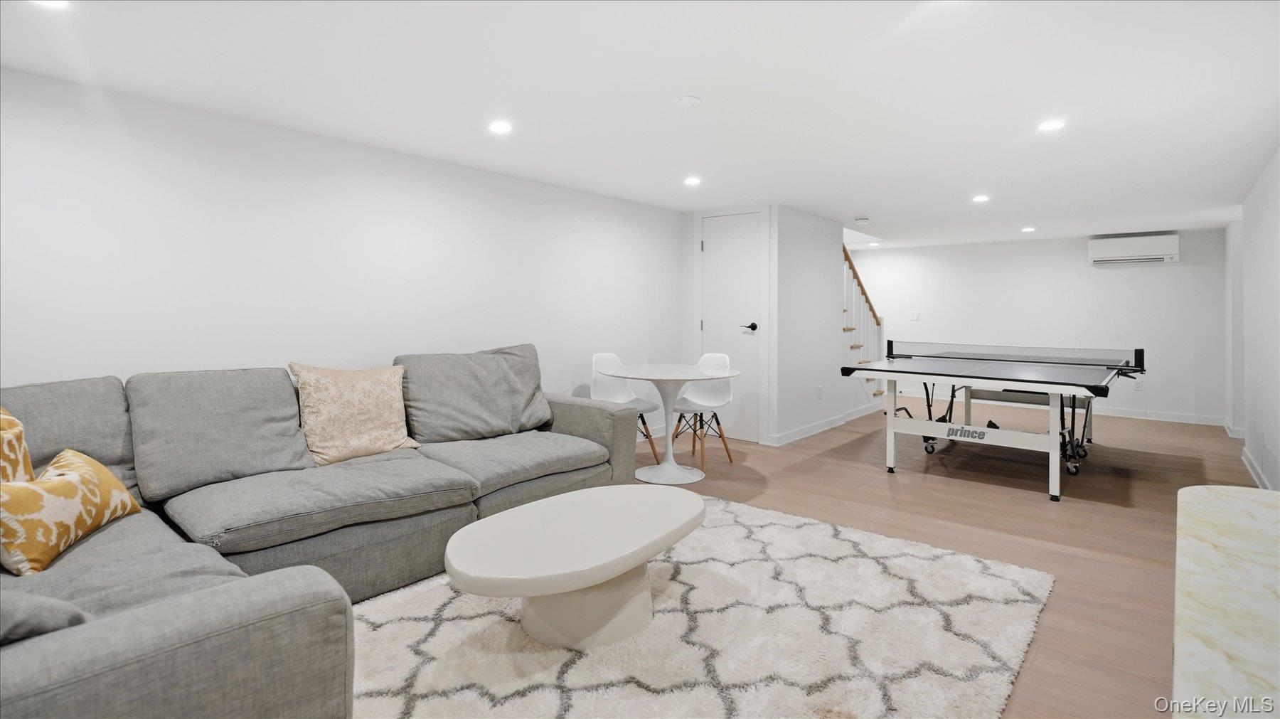 7 Midhampton Court – For Rent photo 13