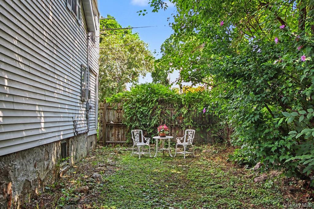 219 E Main Street – For Sale photo 23