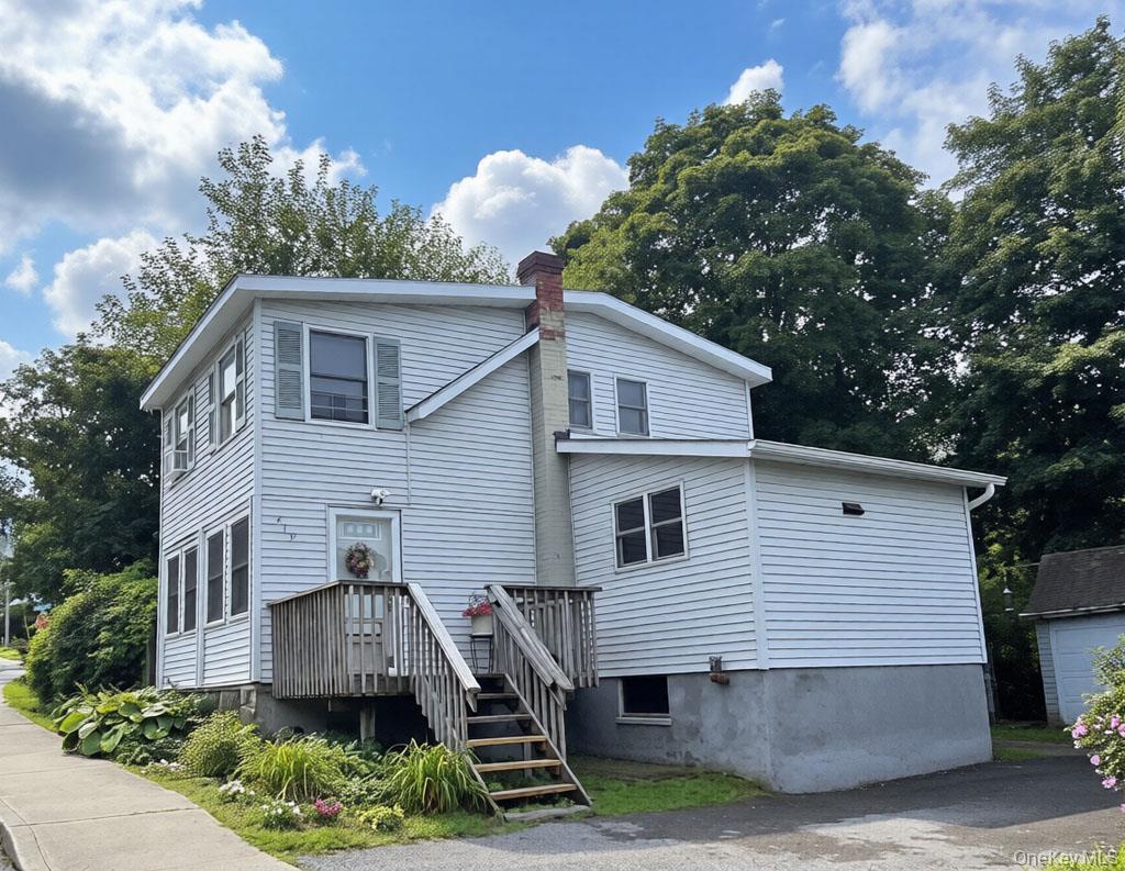 219 E Main Street – For Sale