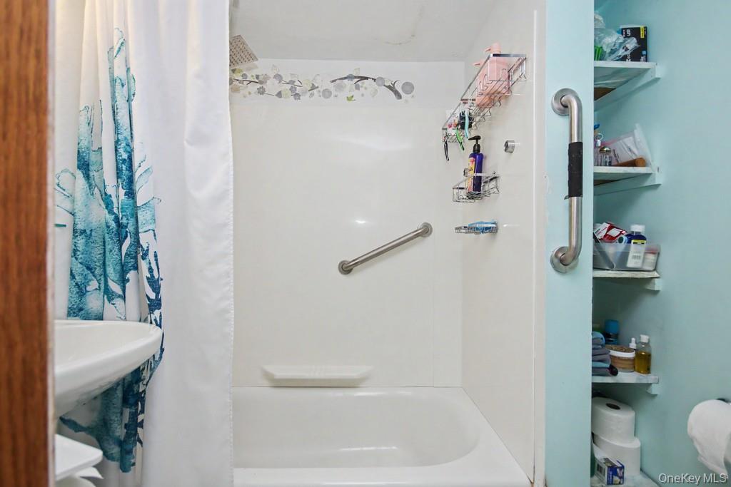 219 E Main Street – For Sale photo 12