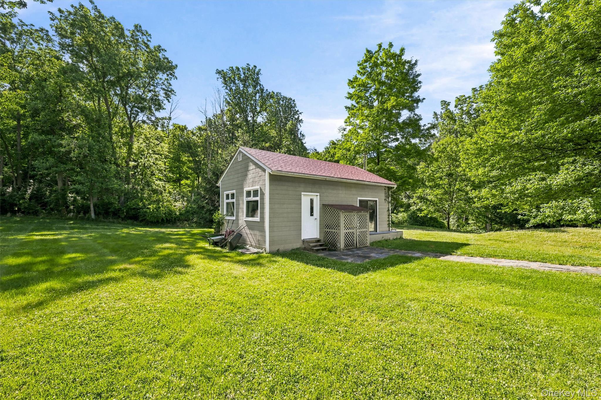 36 Chardavoyne Road – For Sale photo 44