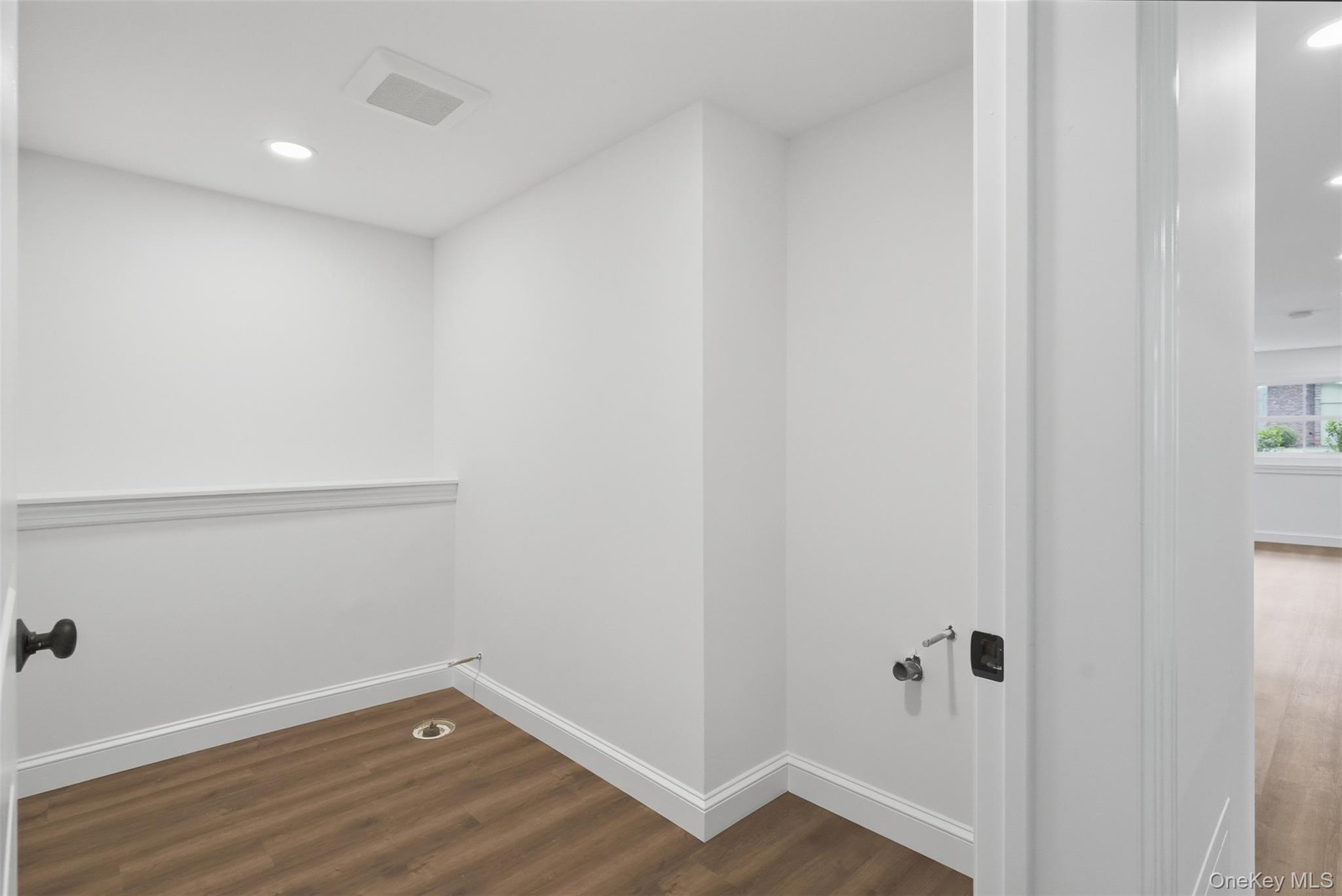 313 Fullerton Avenue, Unit 6 Upper Le photo 18