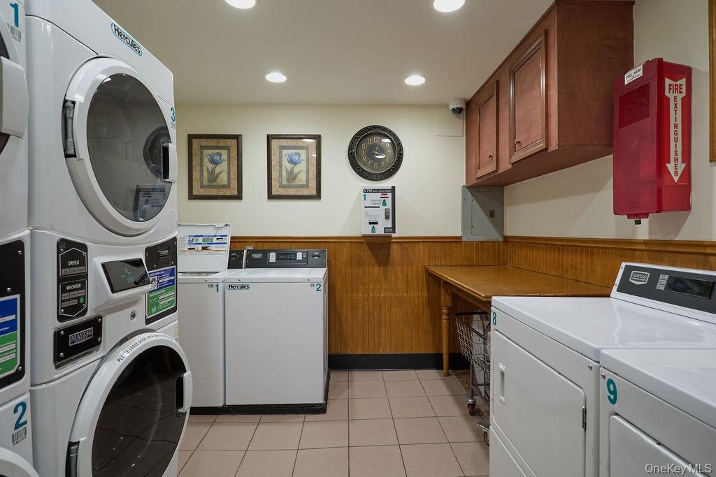 77 Bronx River Road, Unit 1E photo 17
