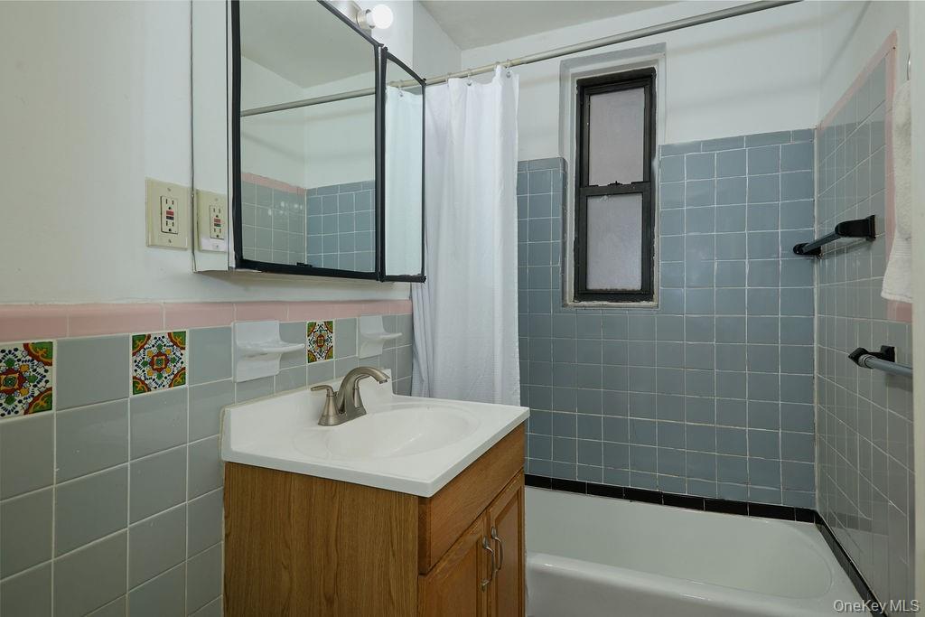 77 Bronx River Road, Unit 1E photo 16
