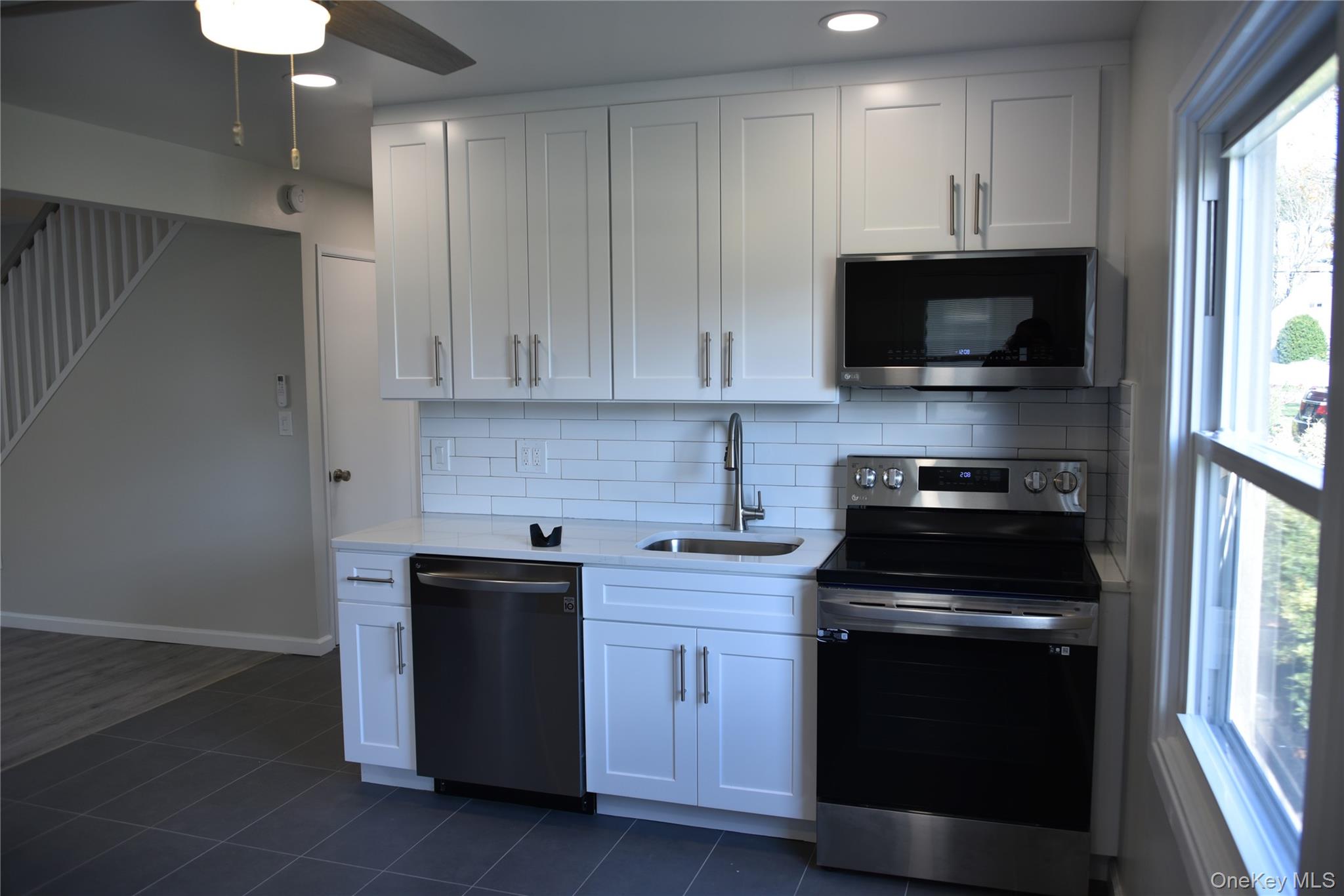 55 Acer Lane – For Rent photo 2