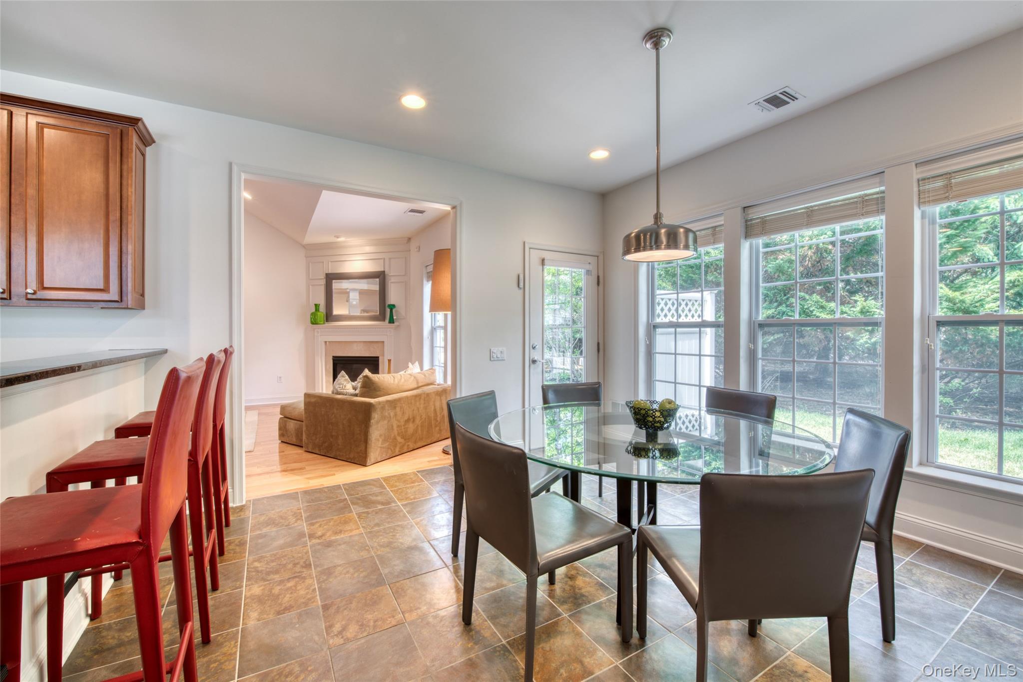 171 Jonathan Lane – For Sale photo 8